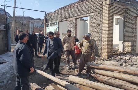 کمک ٢٥ میلیارد ریالی بانک صادرات ایران به زلزله‌زدگان آذربایجان غربی