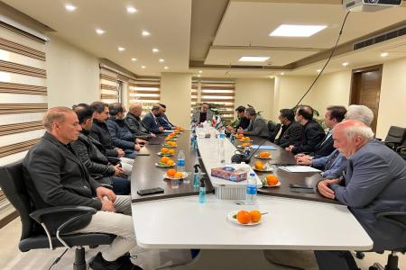برگزاری جلسه مشترک شرکت اوج سپهر اصفهان  با خریداران پروژه سپهر باغ گلدسته